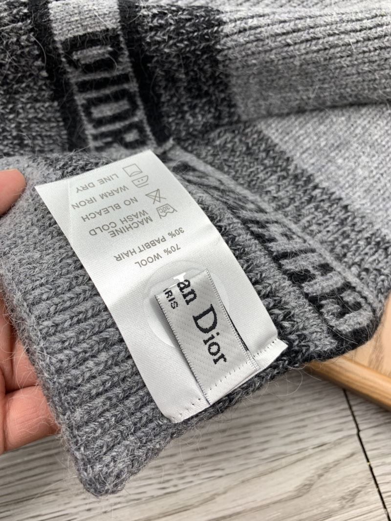 Christian Dior Caps Scarfs